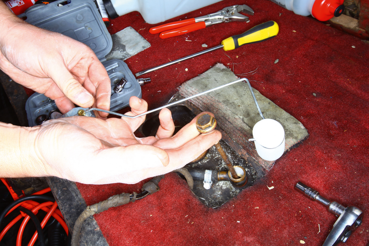 How to… overhaul your classic car’s fuel tank Classic & Sports Car